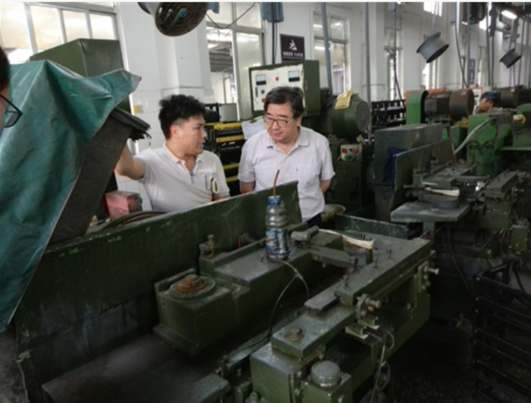 现代工厂如何打造一把好菜刀